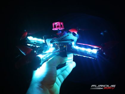 FuriousFPV Lightning PDB mit Single Row LEDs – Bild 4